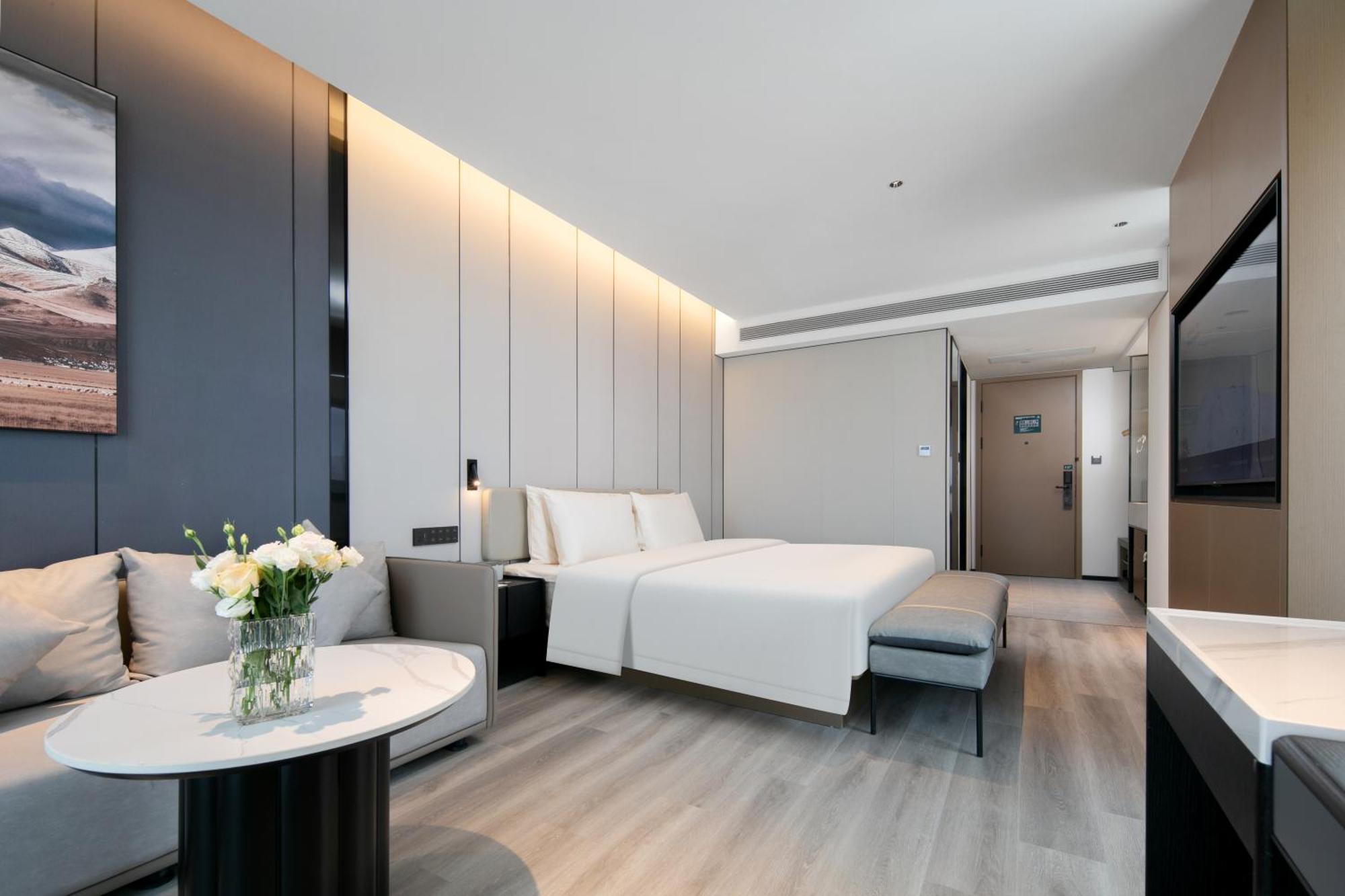 Hotel Atour Jing'an Temple West Nanjing Road